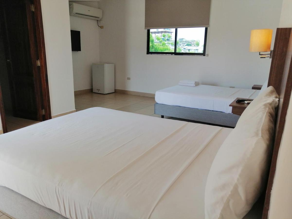 Buenavista Place Hotel Баия-де-Каракес Экстерьер фото